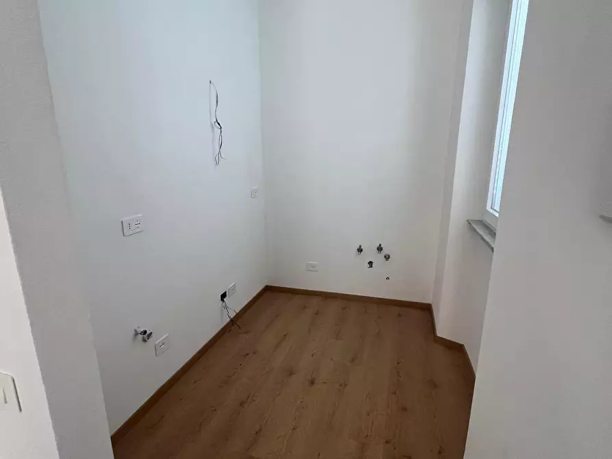 Immagine 13 di Appartamento in vendita  a Sarzana
