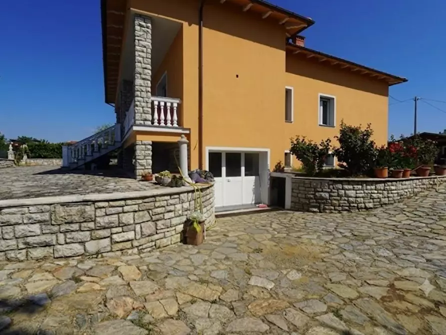 Immagine 3 di Villa in vendita  a Altopascio