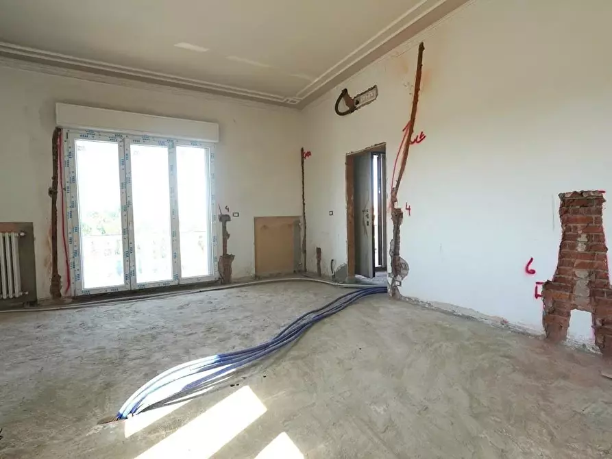 Immagine 23 di Villa in vendita  a Altopascio