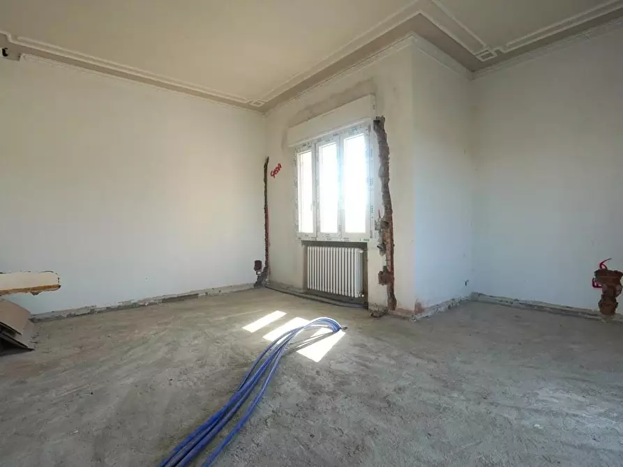 Immagine 22 di Villa in vendita  a Altopascio