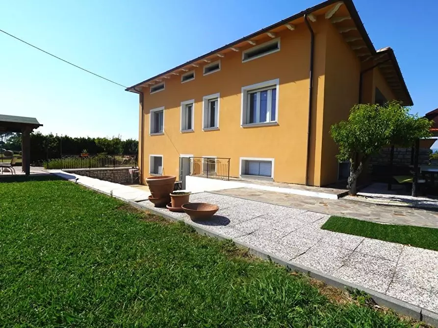 Immagine 4 di Villa in vendita  a Altopascio