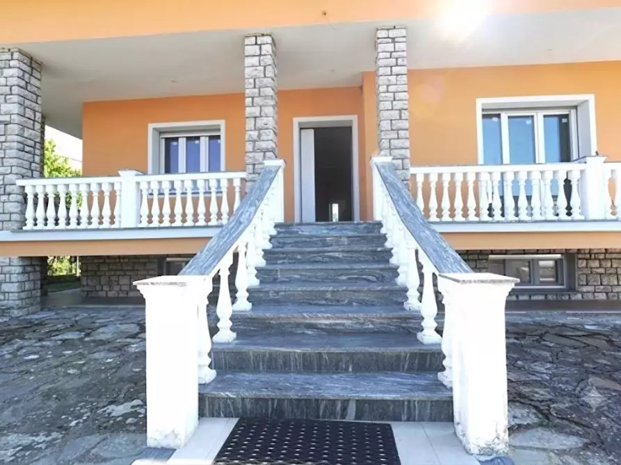 Immagine 16 di Villa in vendita  a Altopascio