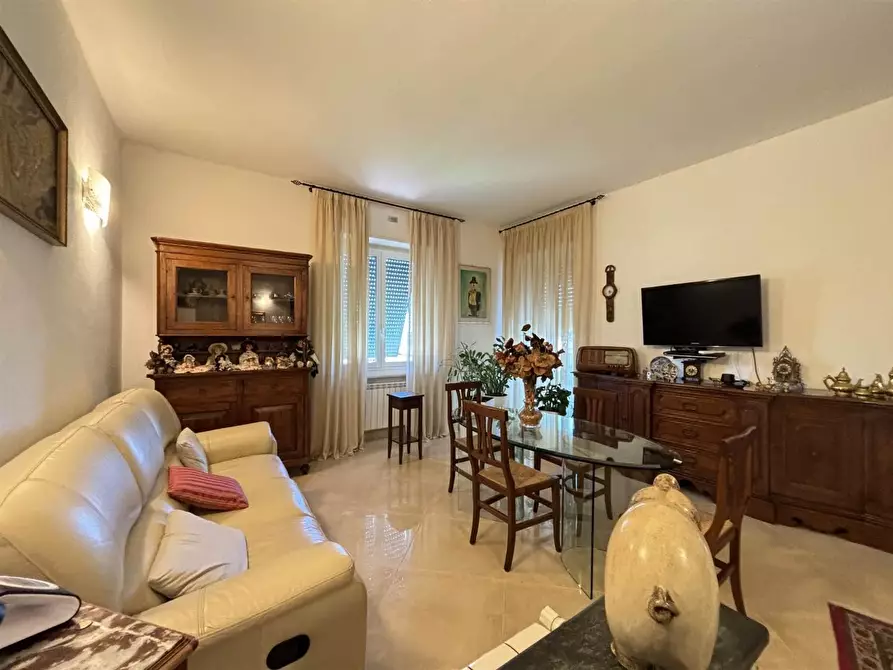 Immagine 3 di Appartamento in vendita  a Ameglia