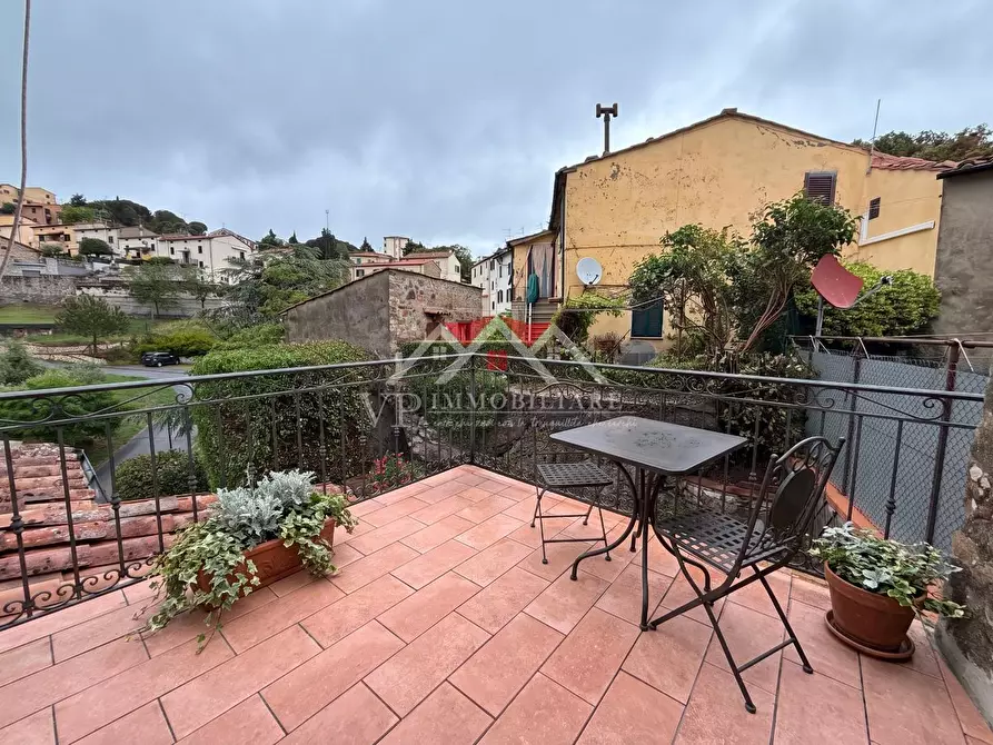 Immagine 1 di Appartamento in vendita  a Pomarance