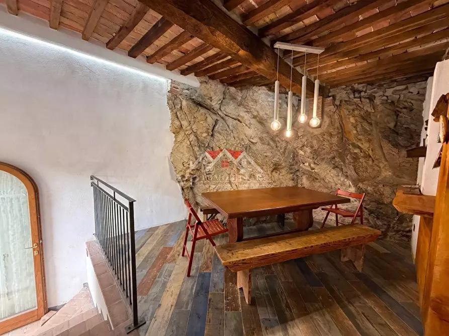 Immagine 2 di Seminterrato in vendita  a Castelnuovo Val Di Cecina