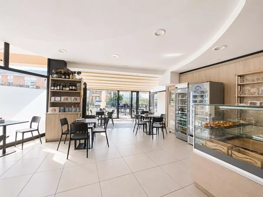 Immagine 4 di Bar / Ristorante in vendita  a Licciana Nardi