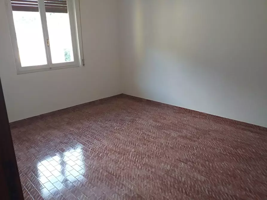Immagine 14 di Appartamento in vendita  a Carrara