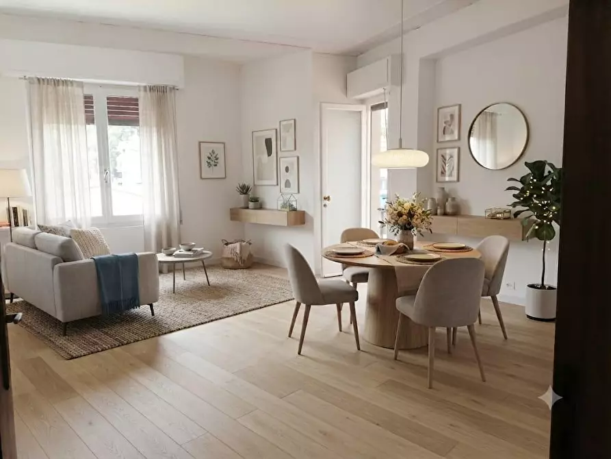 Immagine 1 di Appartamento in vendita  a Carrara