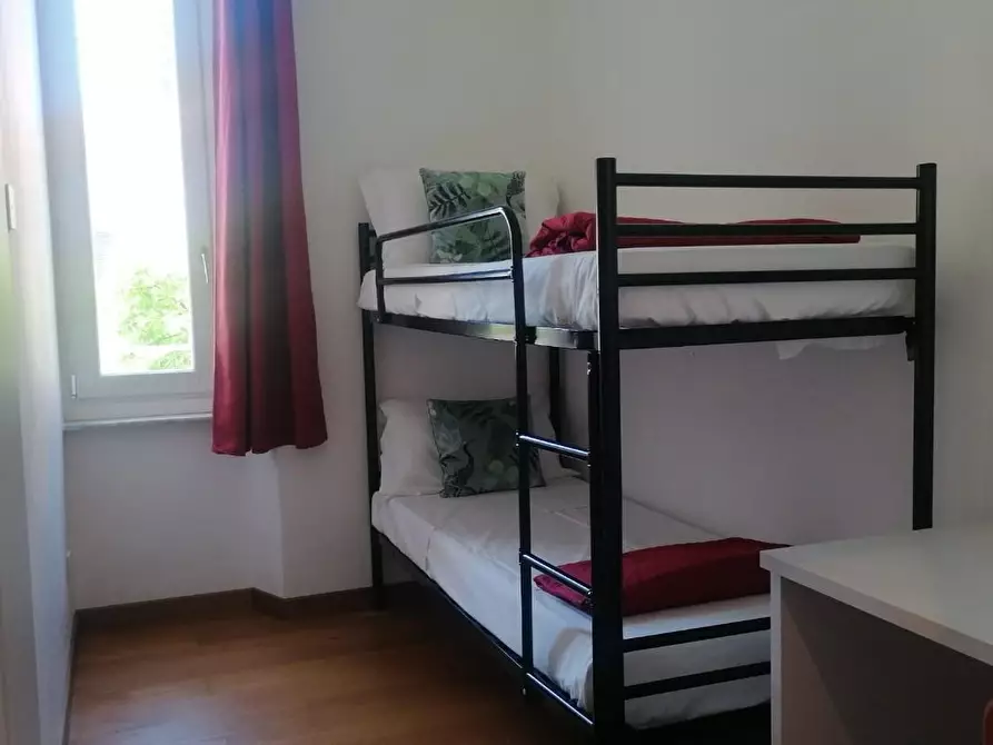 Immagine 12 di Appartamento in vendita  a Pisa