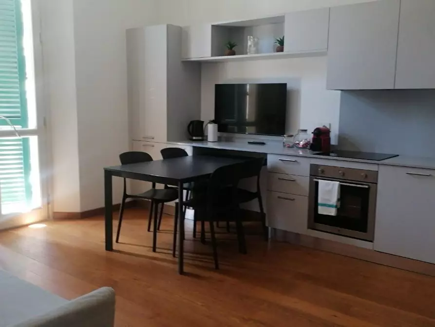 Immagine 2 di Appartamento in vendita  a Pisa