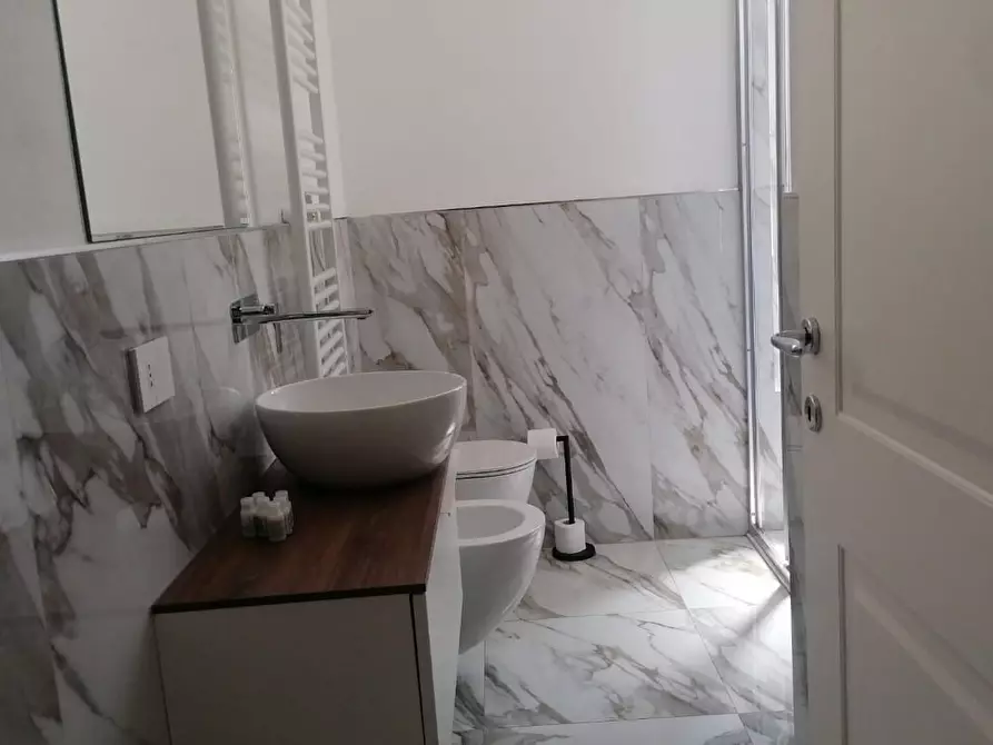 Immagine 17 di Appartamento in vendita  a Pisa