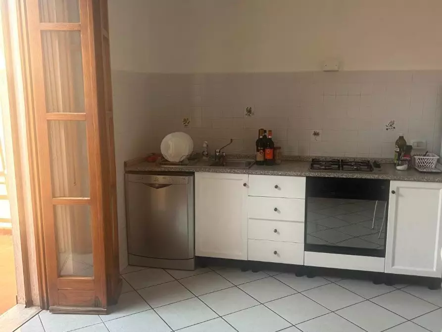 Immagine 13 di Appartamento in vendita  a Viareggio