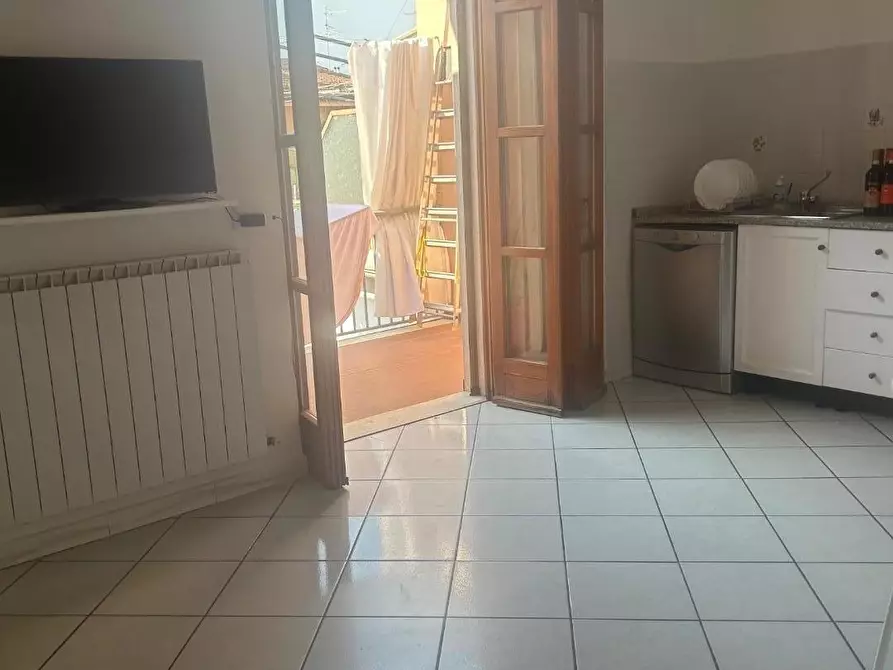 Immagine 9 di Appartamento in vendita  a Viareggio