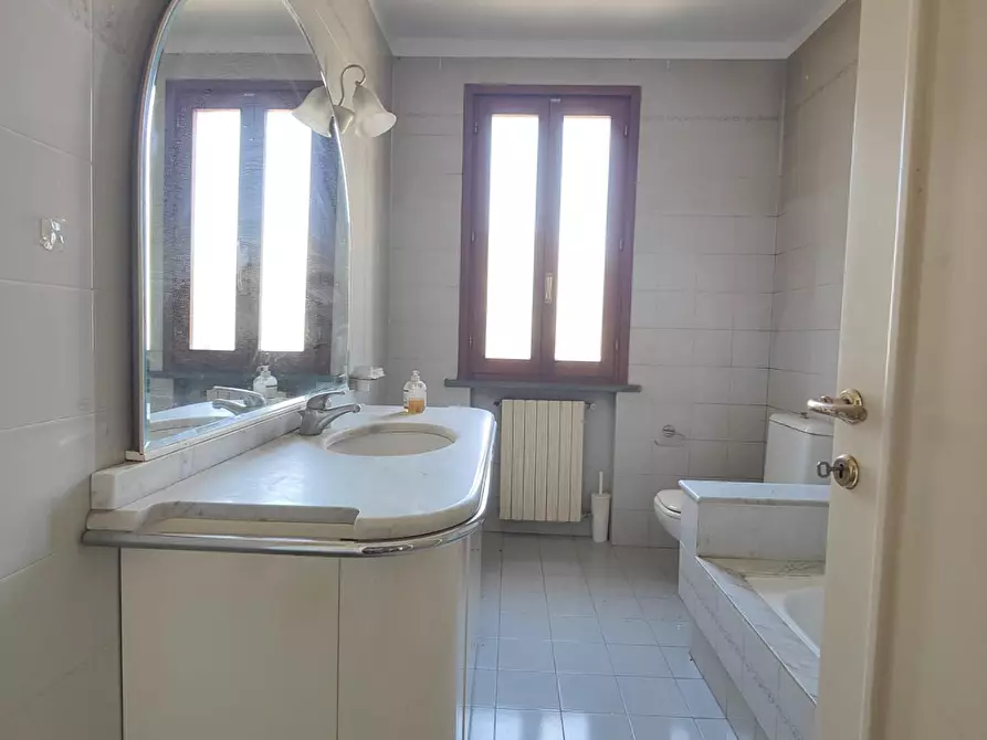 Immagine 27 di Casa indipendente in vendita  a Fucecchio