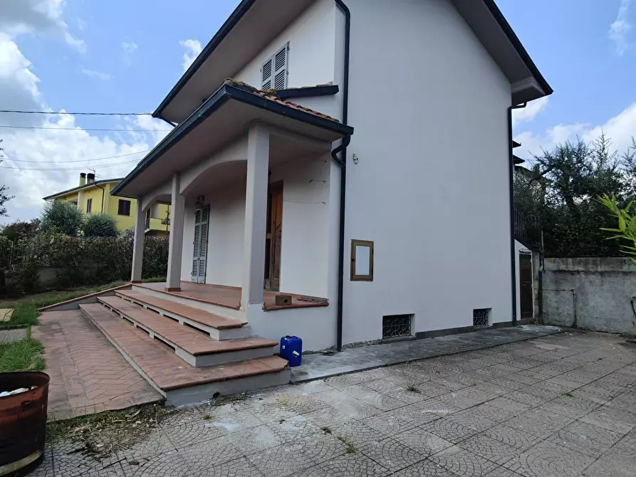 Immagine 4 di Casa indipendente in vendita  a Fucecchio