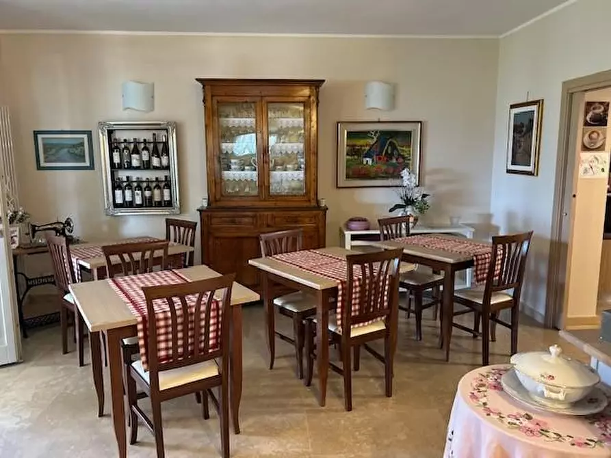 Immagine 8 di Villa in vendita  a Casole D'elsa