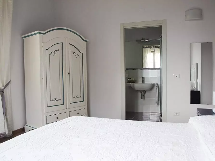 Immagine 10 di Villa in vendita  a Casole D'elsa