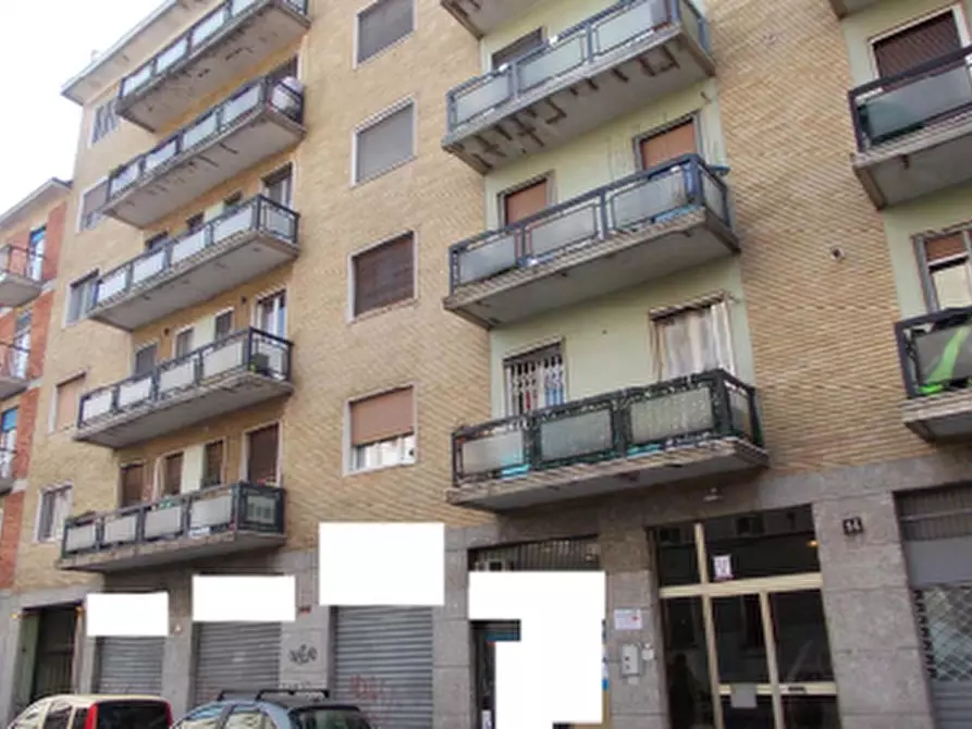 Immagine 1 di Negozio in vendita  a Milano