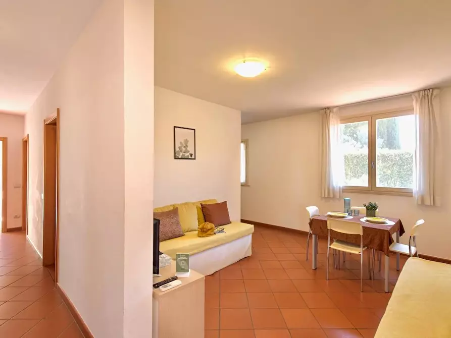 Immagine 21 di Villa in vendita  a Pisa