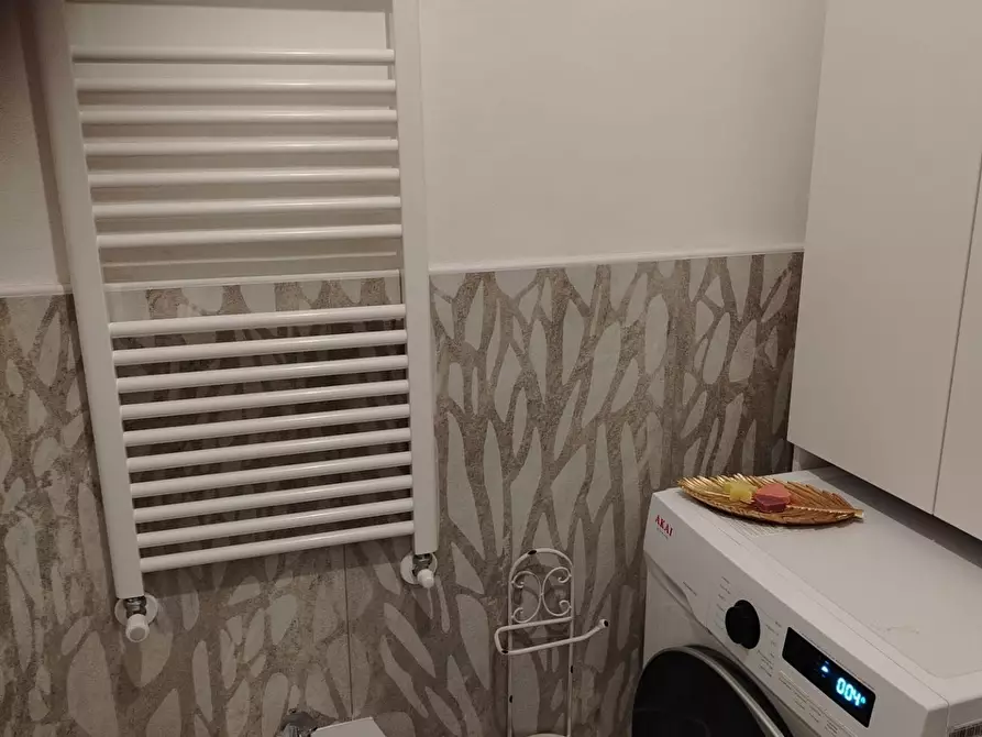 Immagine 15 di Appartamento in vendita  a Carrara