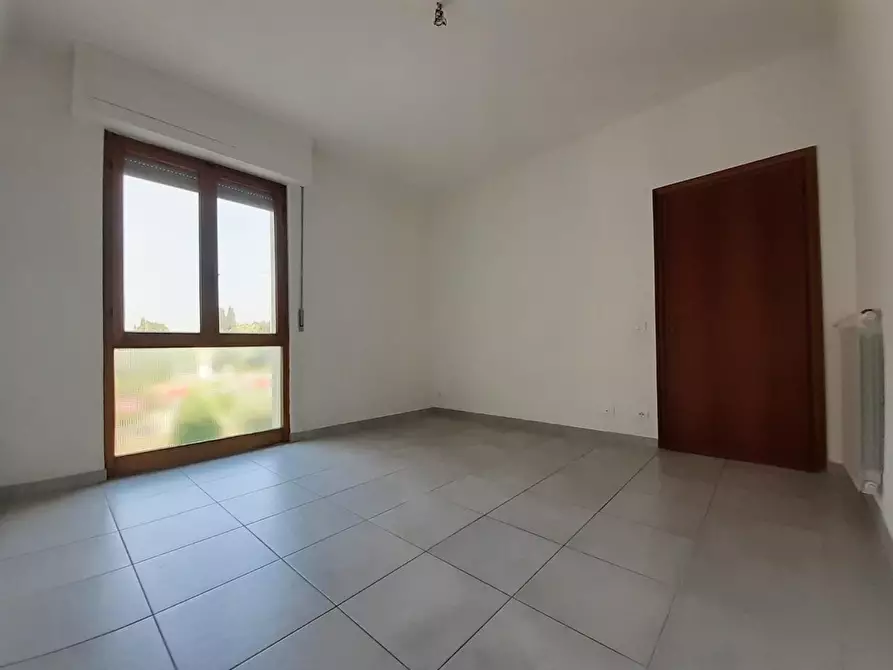 Immagine 26 di Appartamento in vendita  a Pontedera