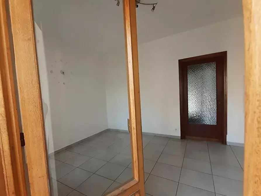 Immagine 18 di Appartamento in vendita  a Pontedera