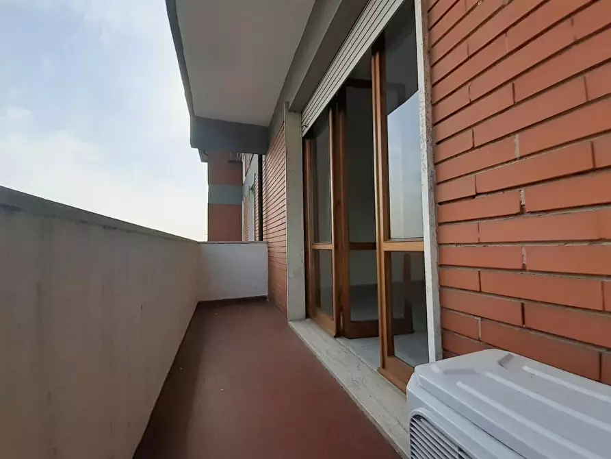 Immagine 11 di Appartamento in vendita  a Pontedera