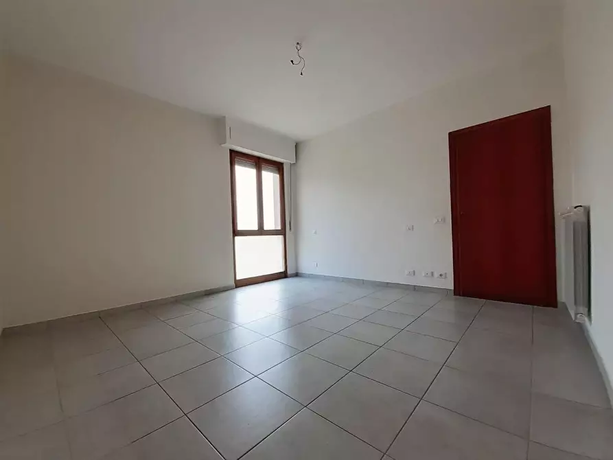 Immagine 22 di Appartamento in vendita  a Pontedera
