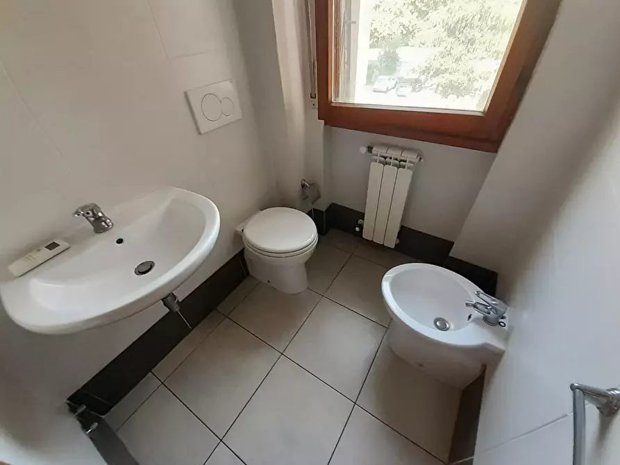 Immagine 35 di Appartamento in vendita  a Pontedera