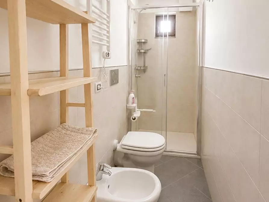 Immagine 22 di Casa colonica in vendita  a Riomaggiore