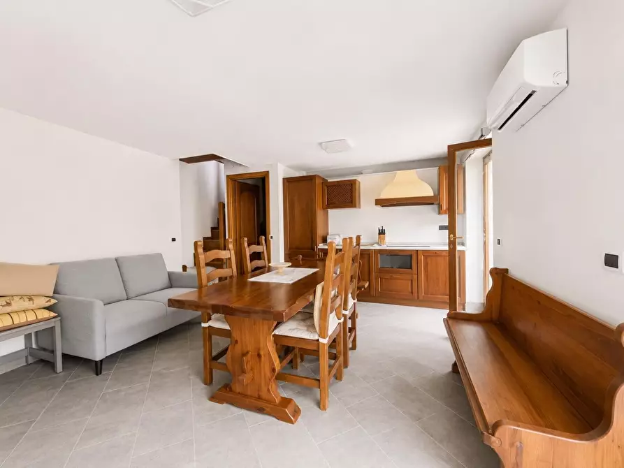 Immagine 8 di Casa colonica in vendita  a Riomaggiore