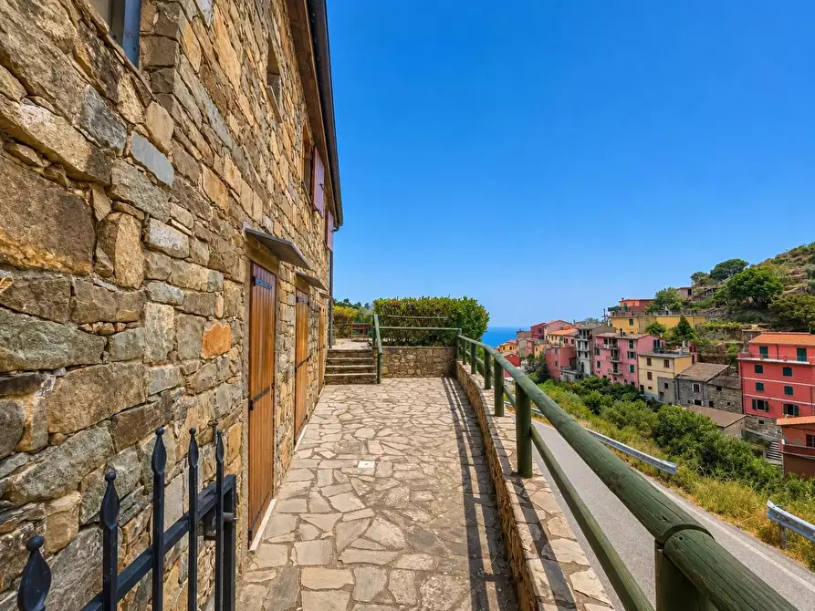 Immagine 18 di Casa colonica in vendita  a Riomaggiore