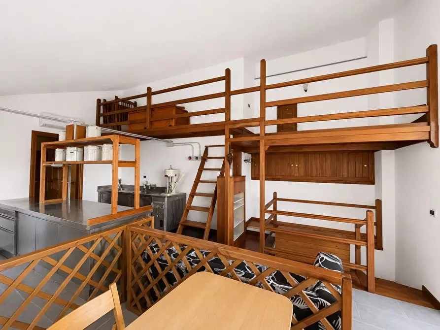 Immagine 28 di Casa colonica in vendita  a Riomaggiore