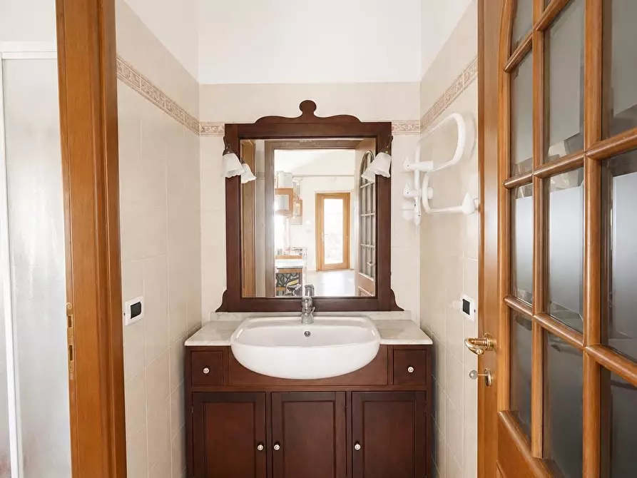 Immagine 33 di Casa colonica in vendita  a Riomaggiore