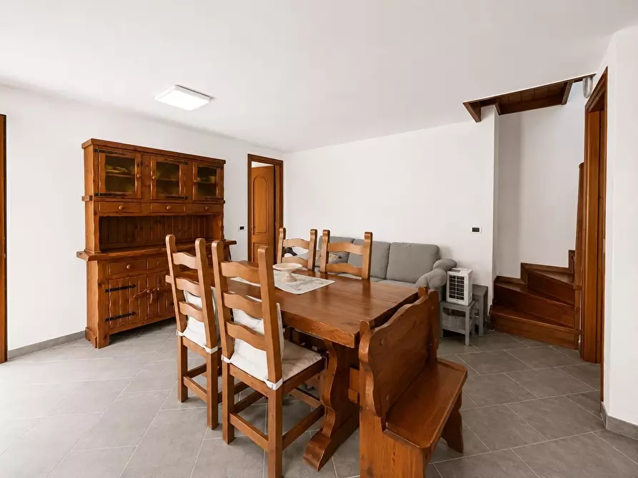 Immagine 10 di Casa colonica in vendita  a Riomaggiore
