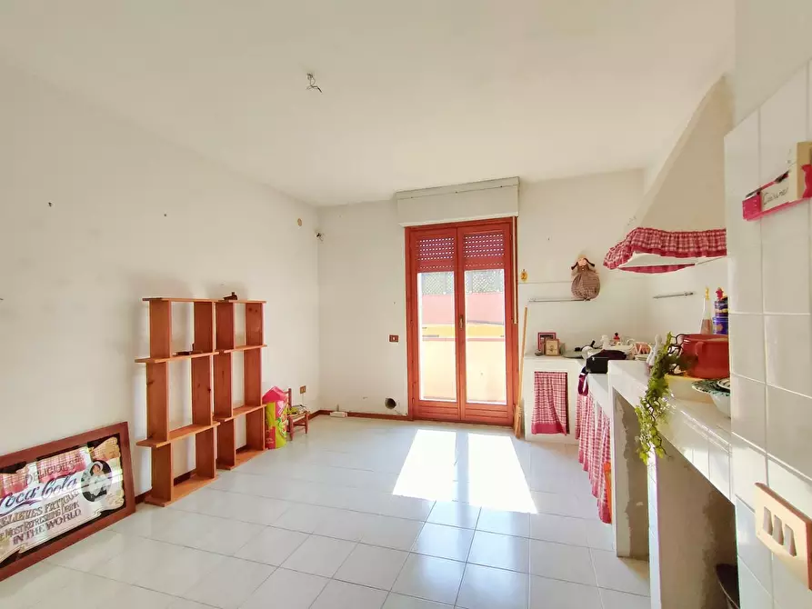 Immagine 7 di Appartamento in vendita  a Cascina