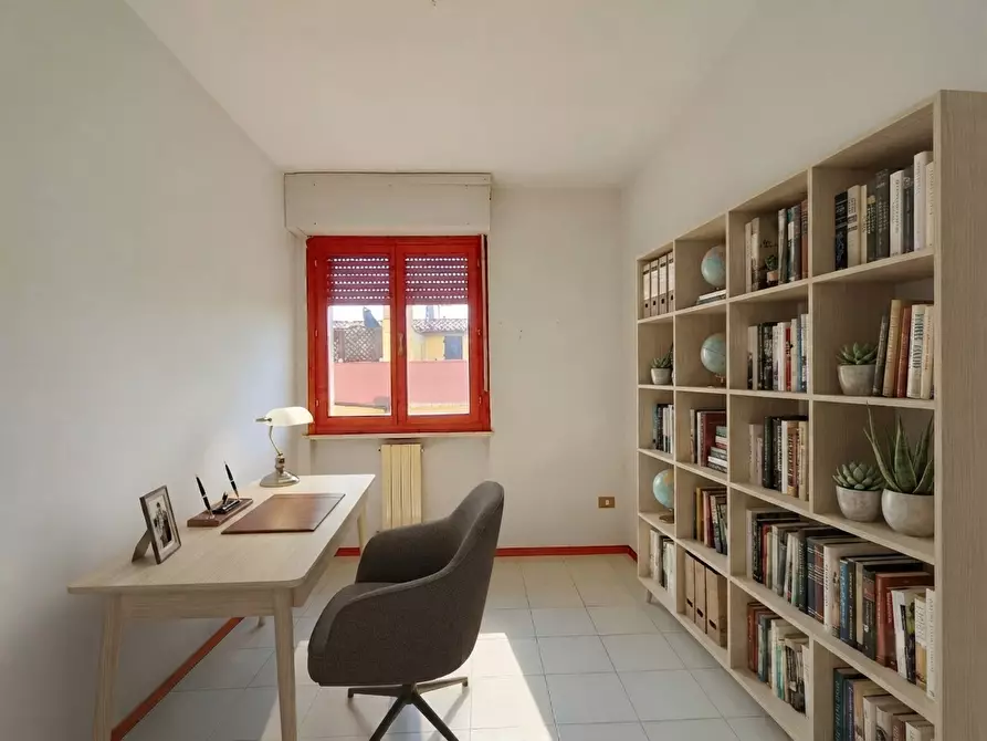 Immagine 10 di Appartamento in vendita  a Cascina