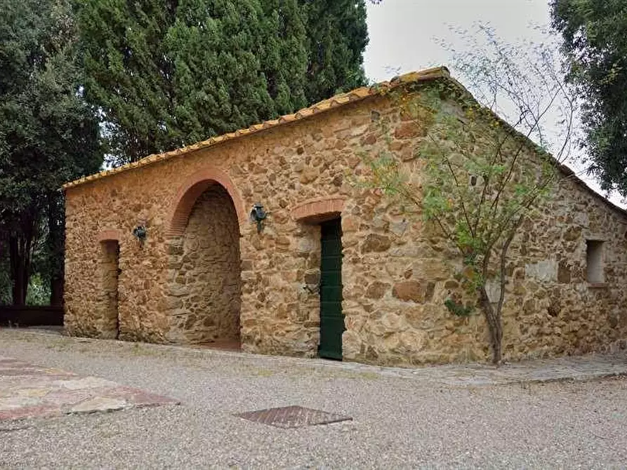 Immagine 10 di Villa in vendita  a Campiglia Marittima