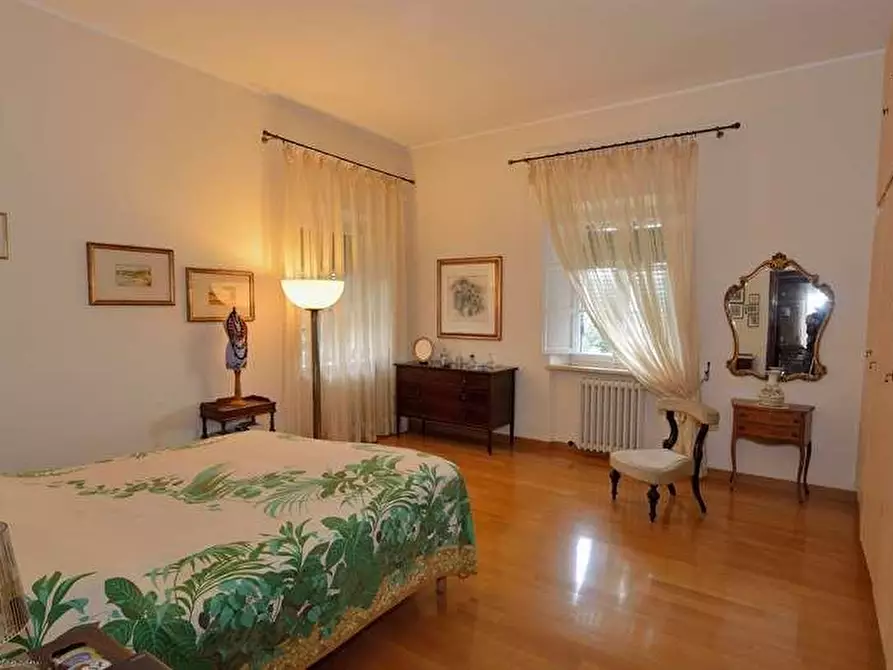 Immagine 39 di Villa in vendita  a Campiglia Marittima