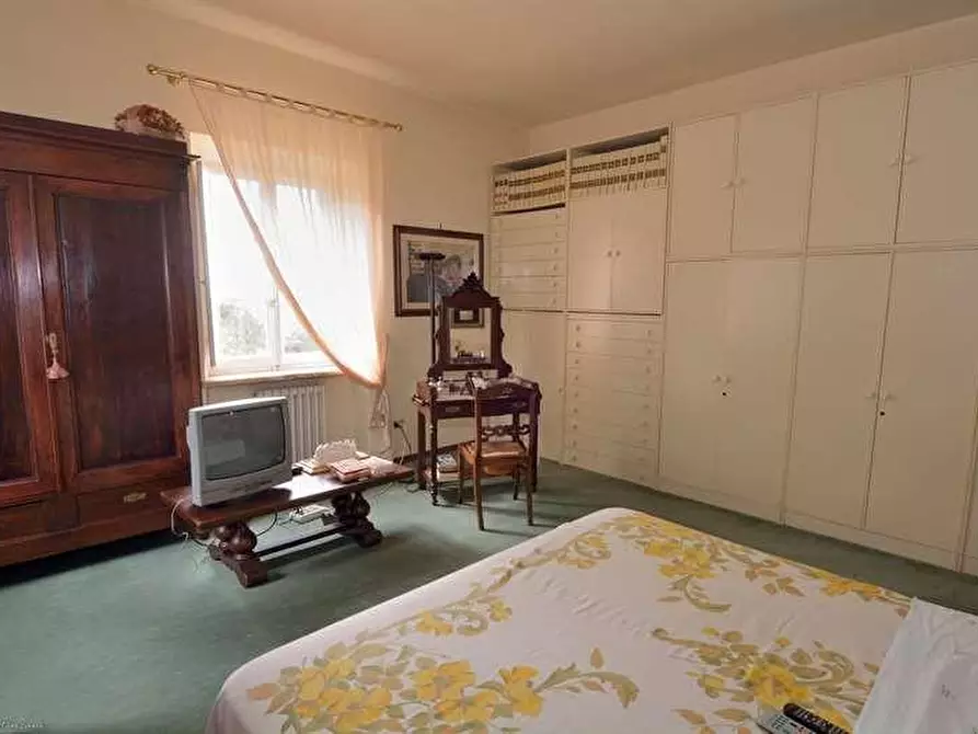 Immagine 21 di Villa in vendita  a Campiglia Marittima