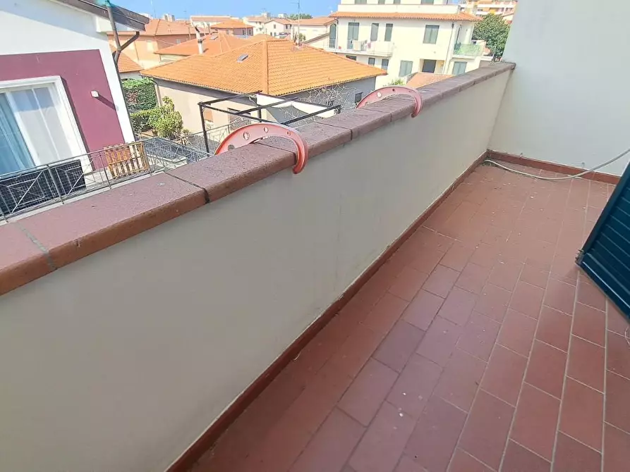 Immagine 12 di Appartamento in vendita  a Rosignano Marittimo