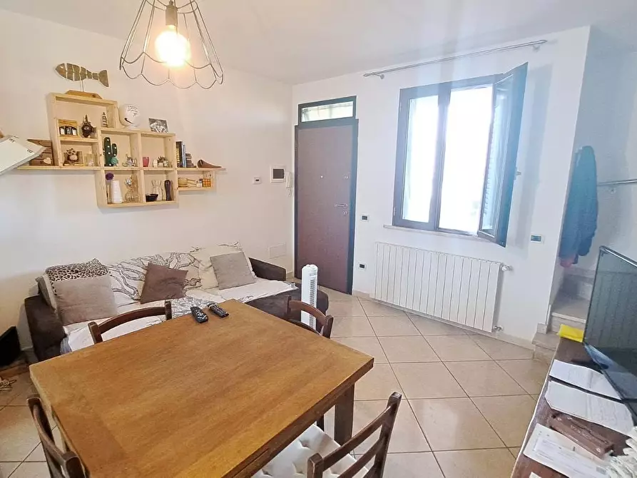 Immagine 5 di Appartamento in vendita  a Rosignano Marittimo