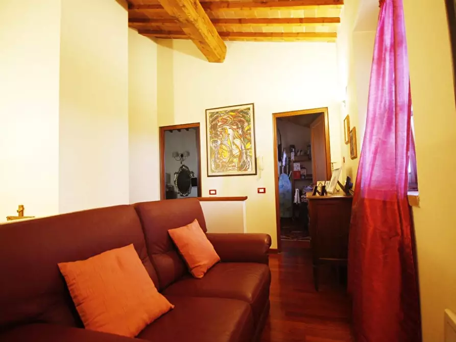 Immagine 16 di Casa colonica in vendita  a Vinci