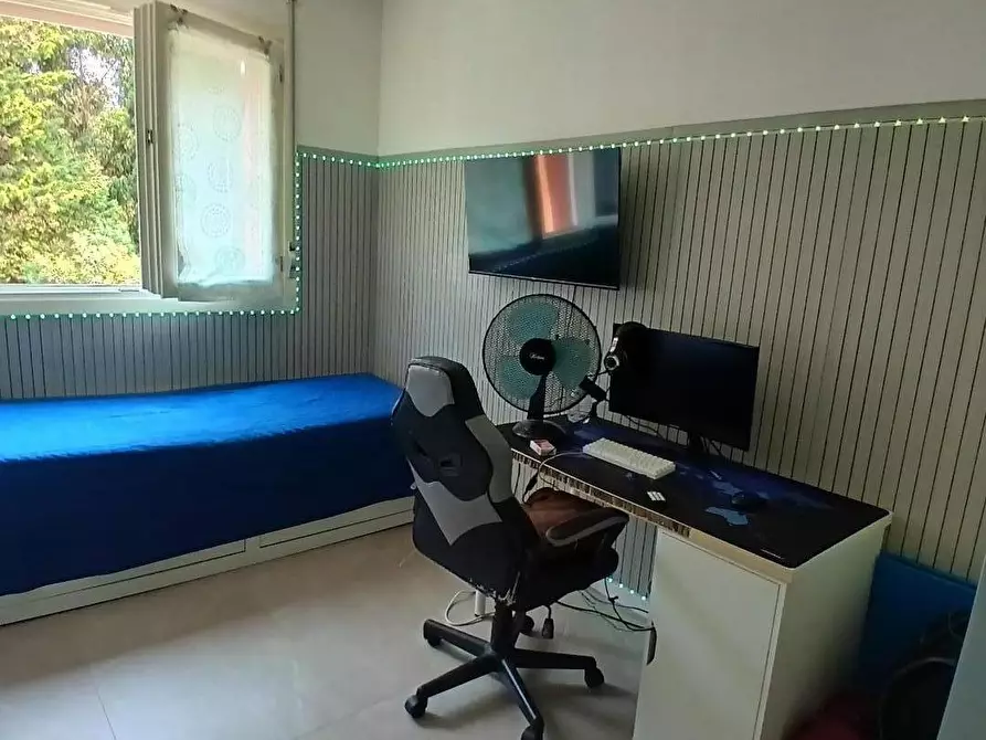 Immagine 35 di Appartamento in vendita  a Livorno
