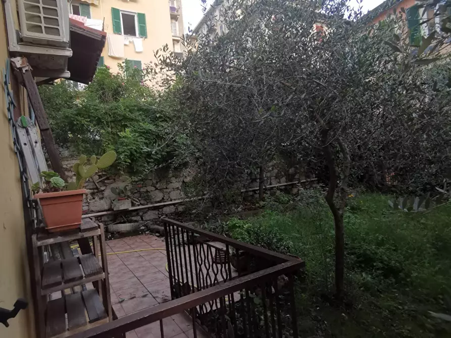 Immagine 11 di Appartamento in affitto  a La Spezia