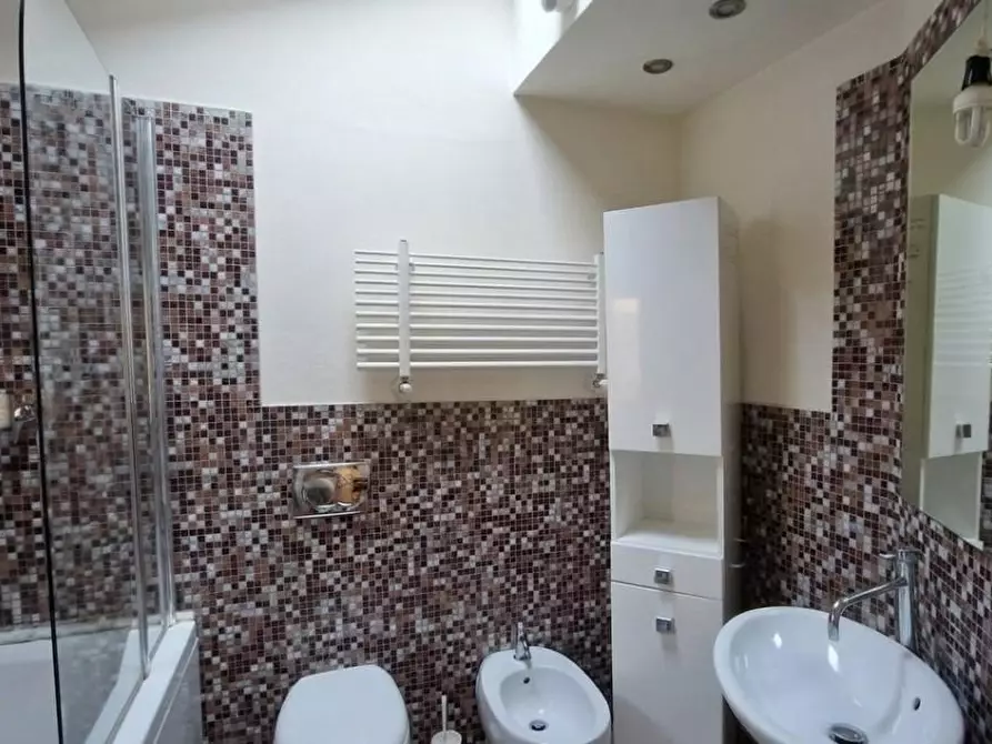 Immagine 8 di Casa bifamiliare in vendita  a Massa