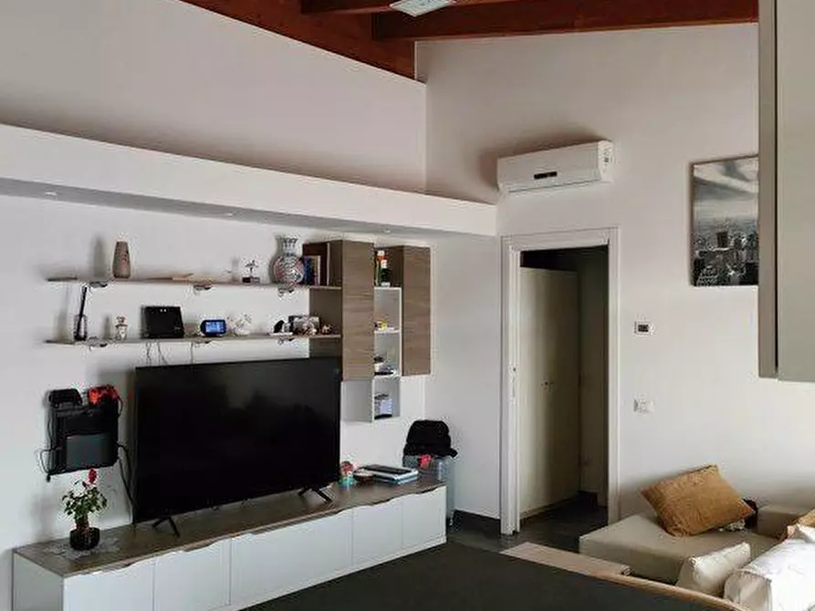 Immagine 7 di Appartamento in vendita  a Vermezzo