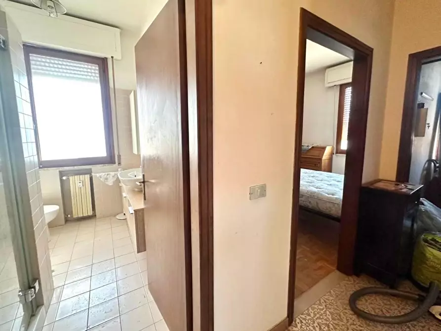 Immagine 18 di Appartamento in vendita  a Empoli