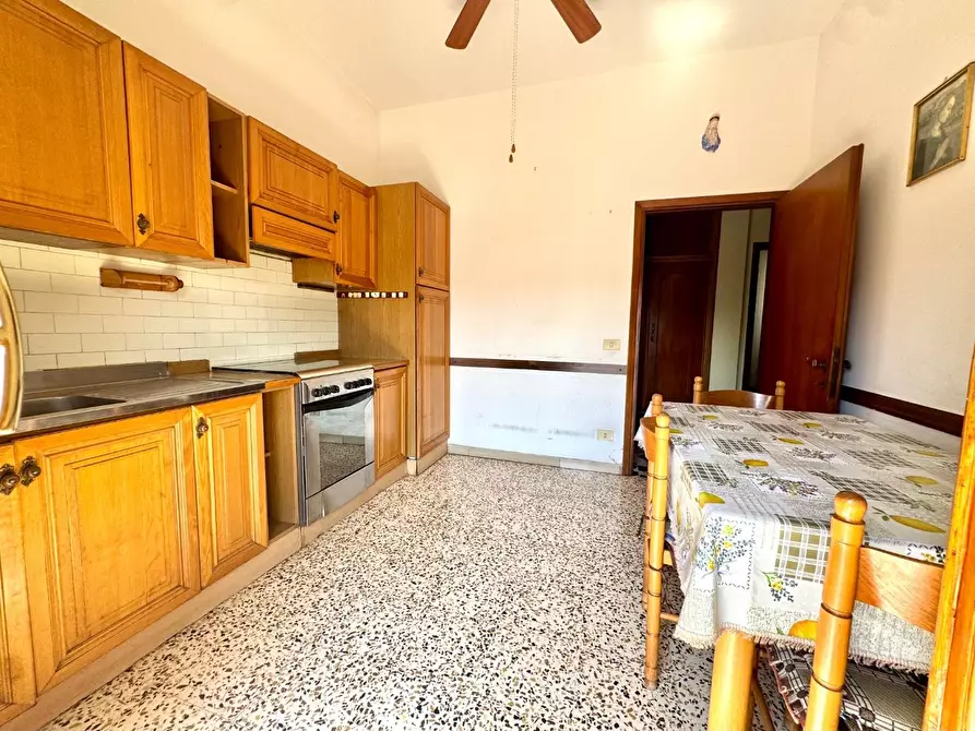 Immagine 17 di Appartamento in vendita  a Empoli