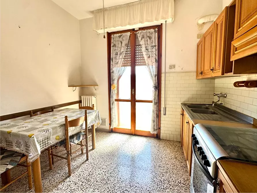 Immagine 18 di Appartamento in vendita  a Empoli